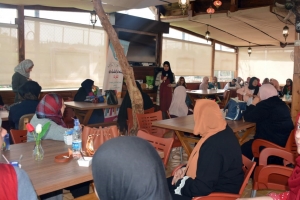 أمهات بنات.. نشاط تفاعلي للصبايا وأمهاتهنّ في صيدا