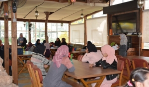 أمهات بنات.. نشاط تفاعلي للصبايا وأمهاتهنّ في صيدا